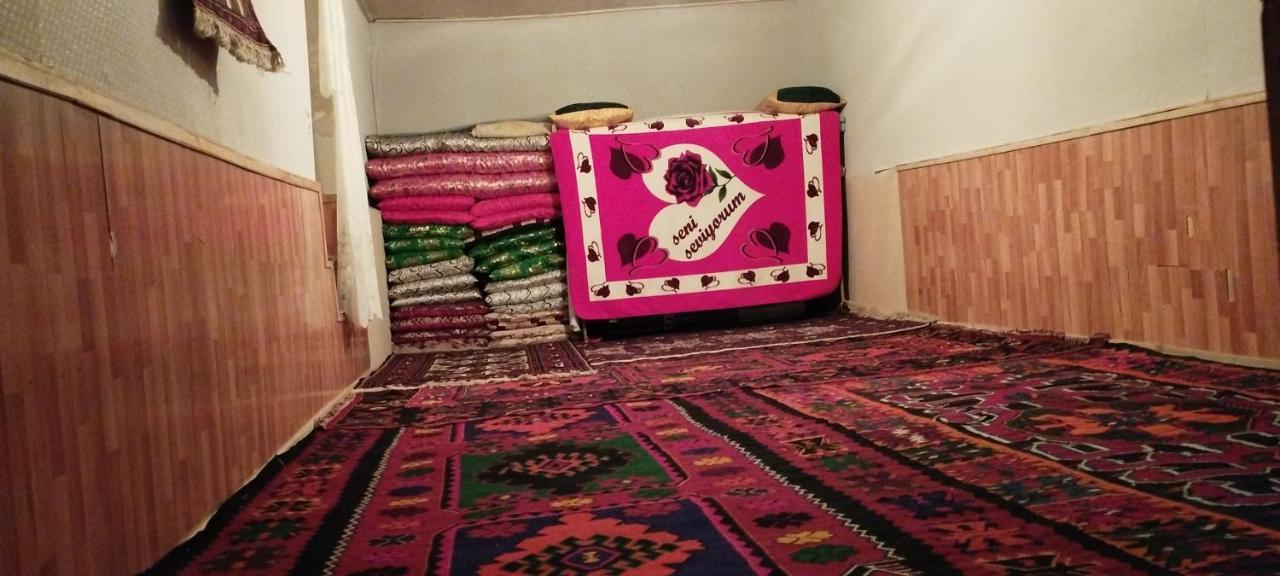 Zaur Guest Hause Hotel Xinaliq Buitenkant foto