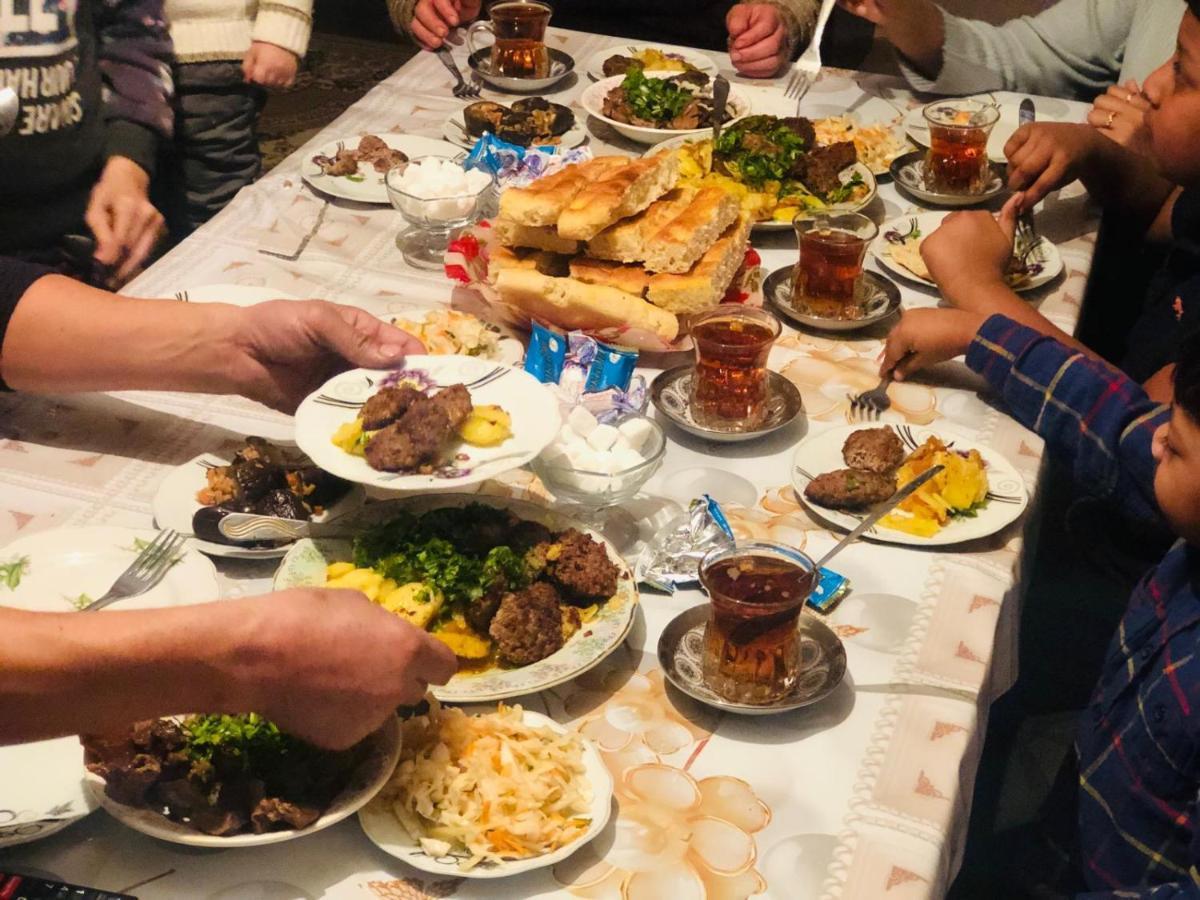 Zaur Guest Hause Hotel Xinaliq Buitenkant foto