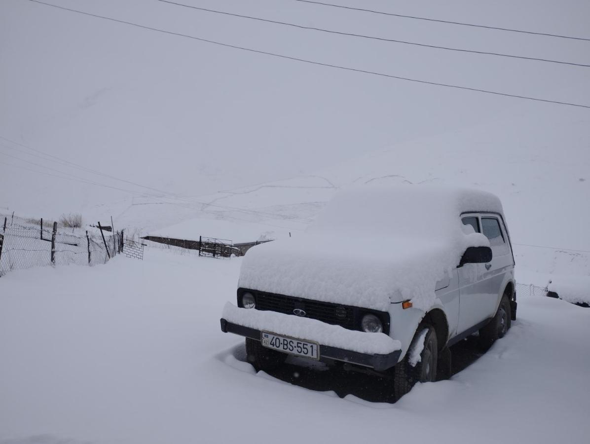 Zaur Guest Hause Hotel Xinaliq Buitenkant foto