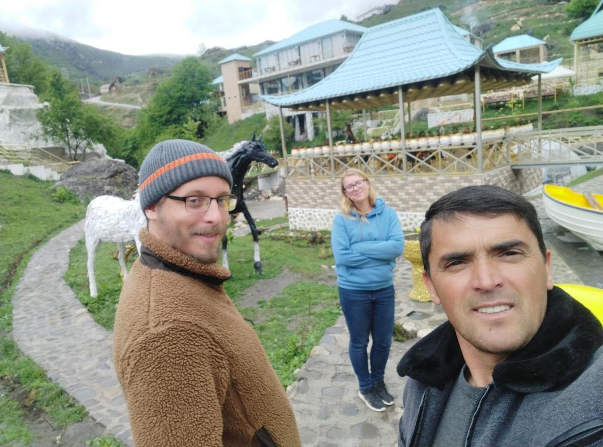 Zaur Guest Hause Hotel Xinaliq Buitenkant foto