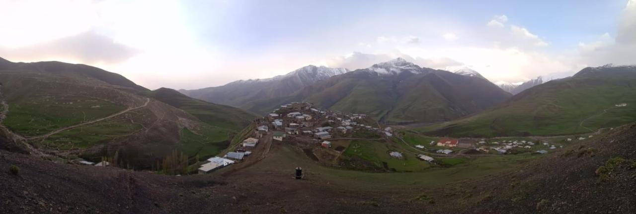 Zaur Guest Hause Hotel Xinaliq Buitenkant foto