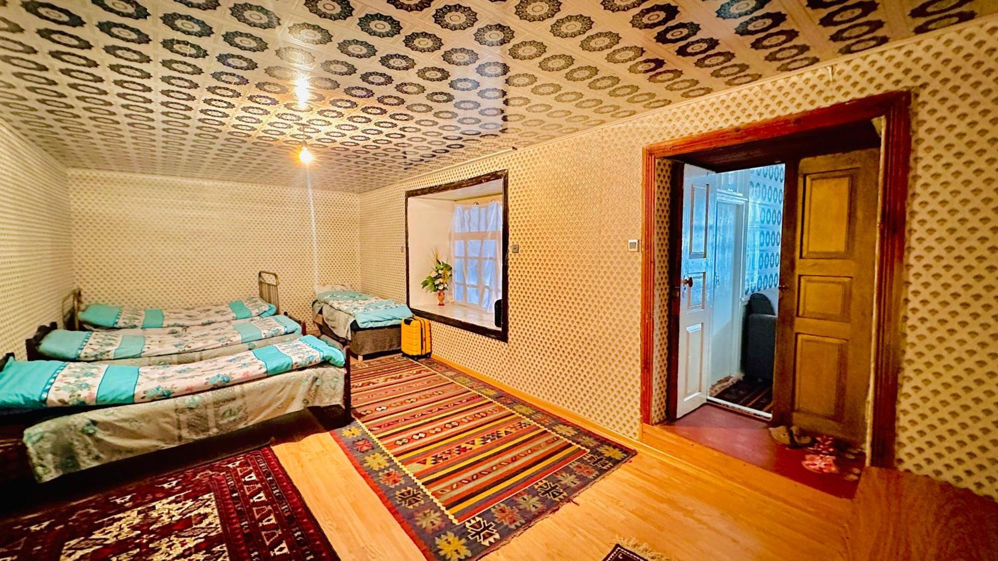 Zaur Guest Hause Hotel Xinaliq Buitenkant foto